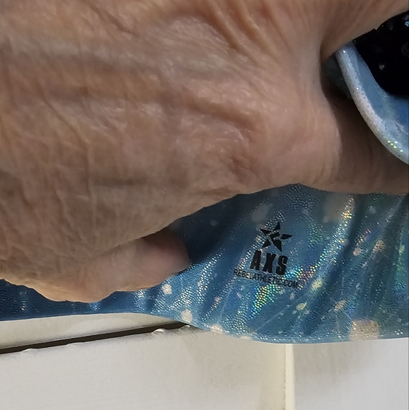 Rebel Athletic Tops - Picture 4 of 5